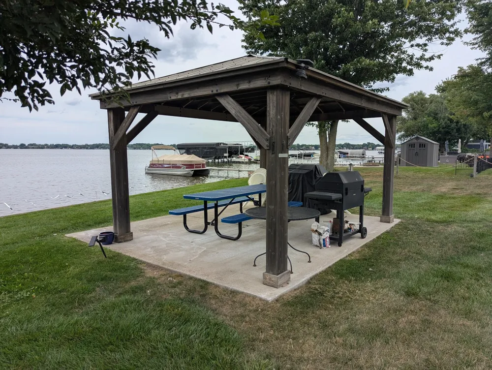 1155 S Lake #45 Novi, MI 48377