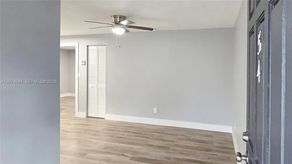 50 W 28th St #54 Hialeah, FL 33010