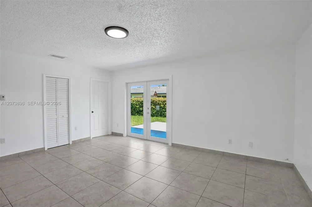 12701 SW 80th St Miami, FL 33183