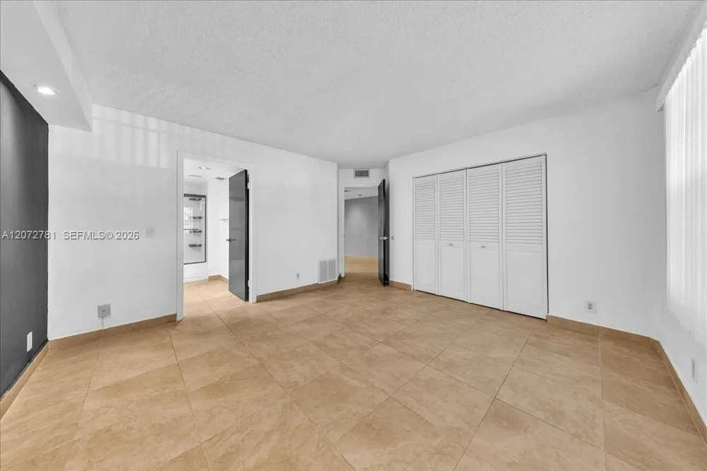 1300 SW 125th Ave #114K Pembroke Pines, FL 33027