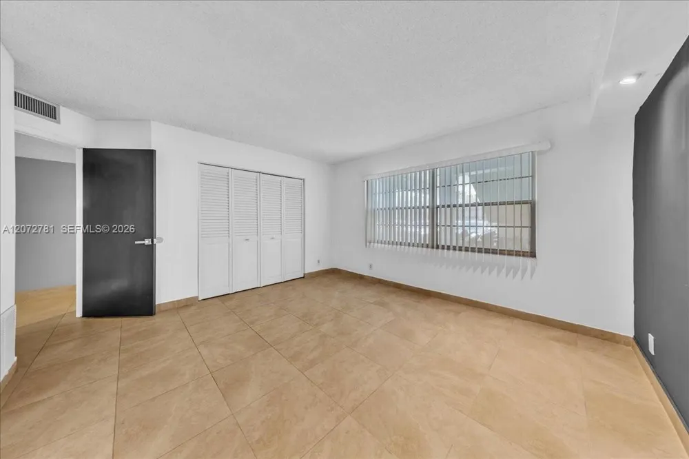 1300 SW 125th Ave #114K Pembroke Pines, FL 33027