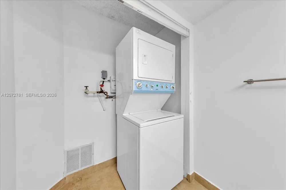 1300 SW 125th Ave #114K Pembroke Pines, FL 33027