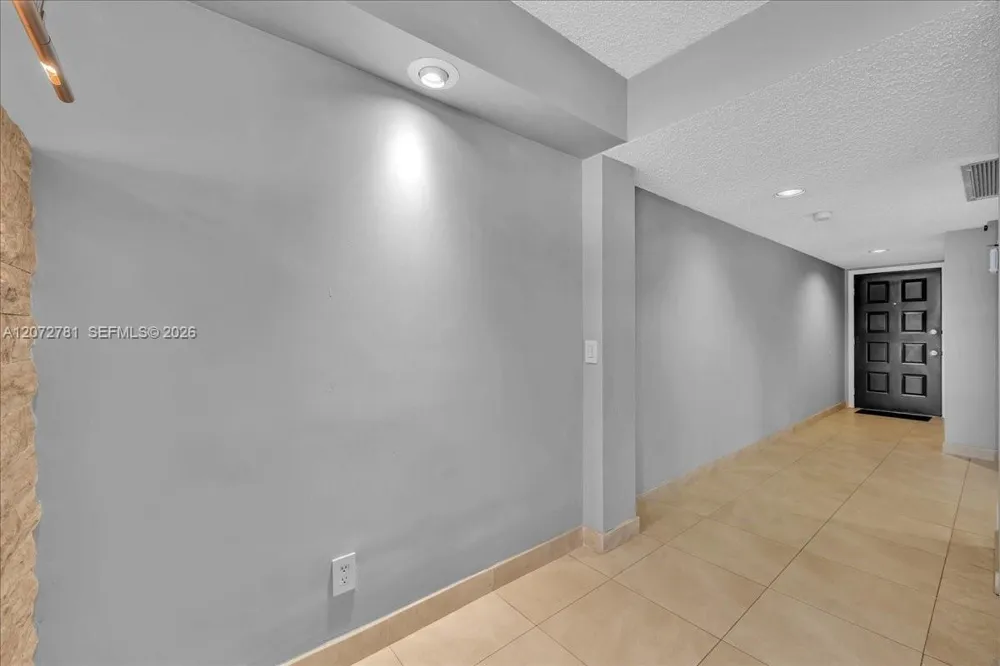 1300 SW 125th Ave #114K Pembroke Pines, FL 33027