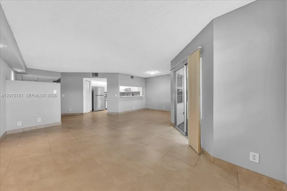 1300 SW 125th Ave #114K Pembroke Pines, FL 33027