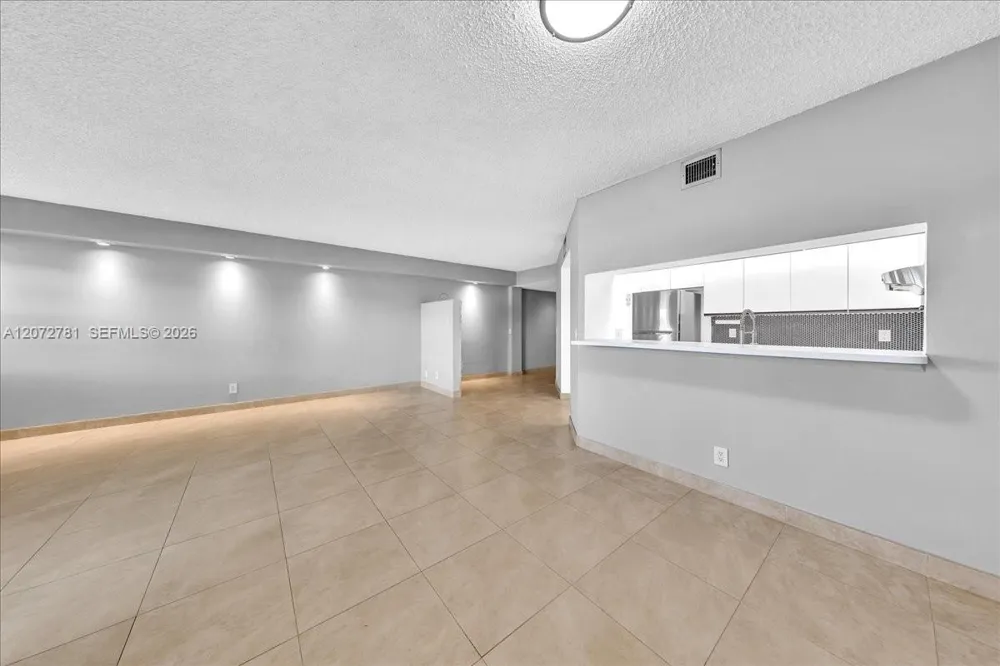 1300 SW 125th Ave #114K Pembroke Pines, FL 33027