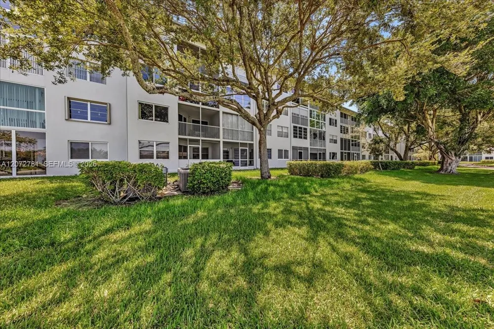 1300 SW 125th Ave #114K Pembroke Pines, FL 33027