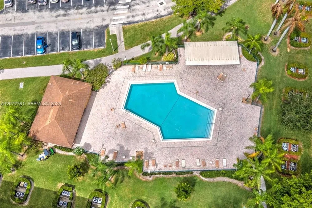1300 SW 125th Ave #114K Pembroke Pines, FL 33027