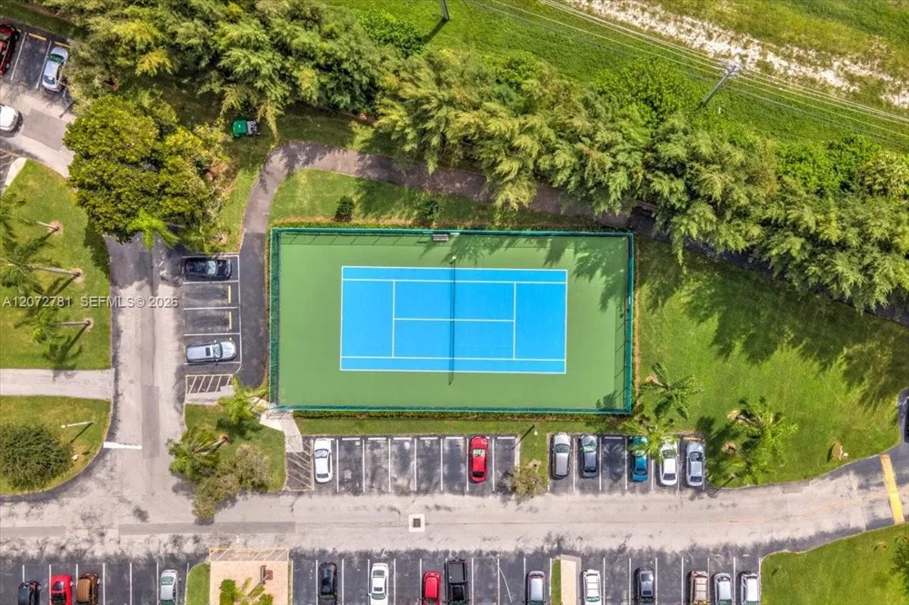 1300 SW 125th Ave #114K Pembroke Pines, FL 33027