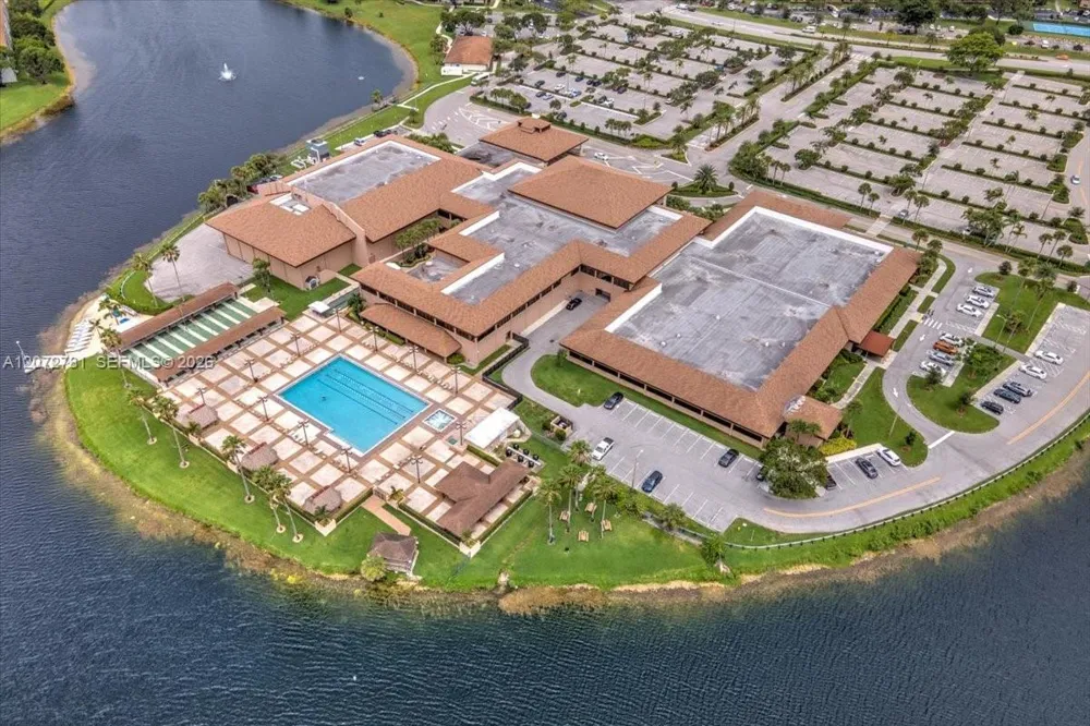 1300 SW 125th Ave #114K Pembroke Pines, FL 33027