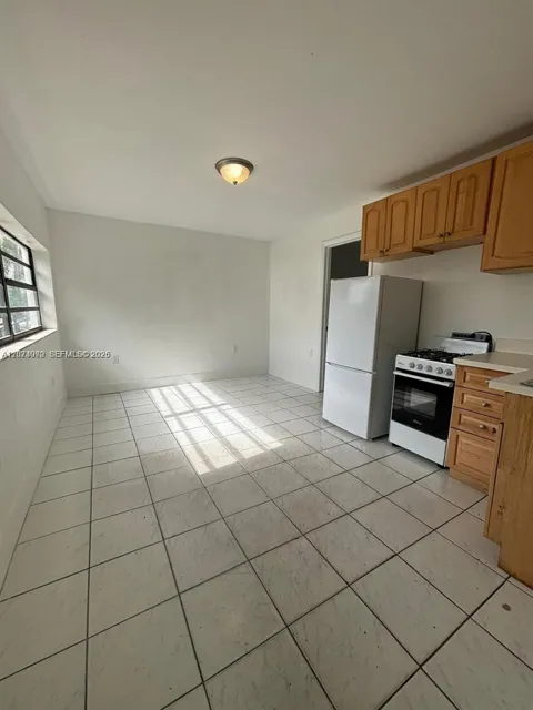 1660 SW 24th Ave #0