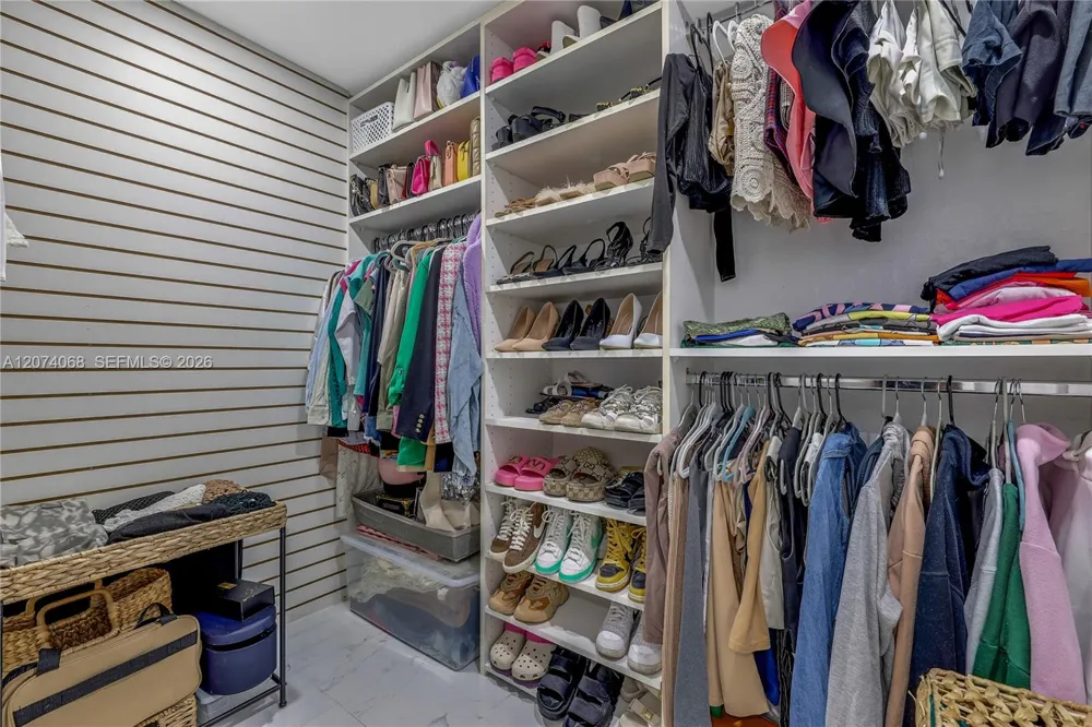 5712 Monroe St Hollywood, FL 33023