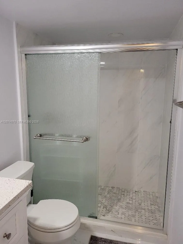 1833 S Ocean Dr #307 Hallandale Beach, FL 33009