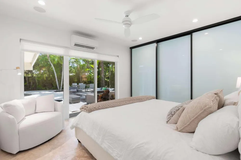 2528 NE 26TH TERRACE Fort Lauderdale, FL 33305