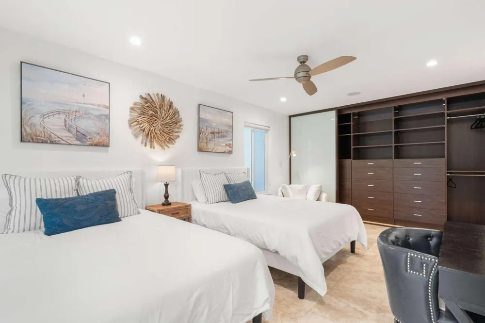 2528 NE 26TH TERRACE Fort Lauderdale, FL 33305
