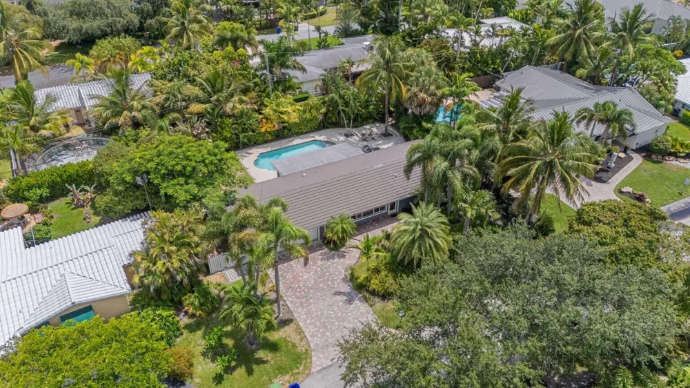 2528 NE 26TH TERRACE Fort Lauderdale, FL 33305