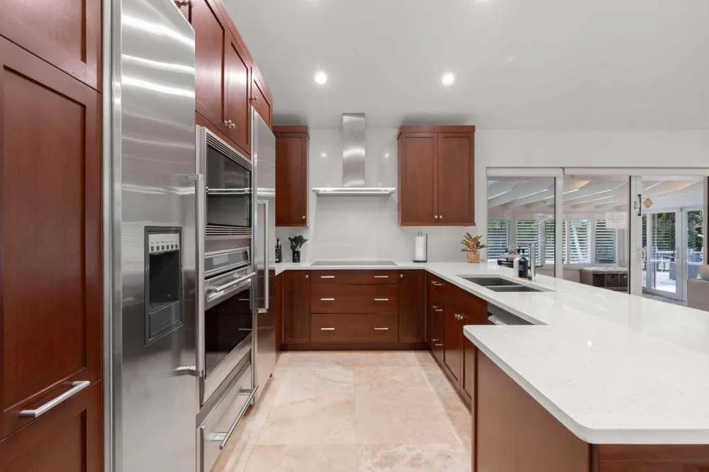 2528 NE 26TH TERRACE Fort Lauderdale, FL 33305