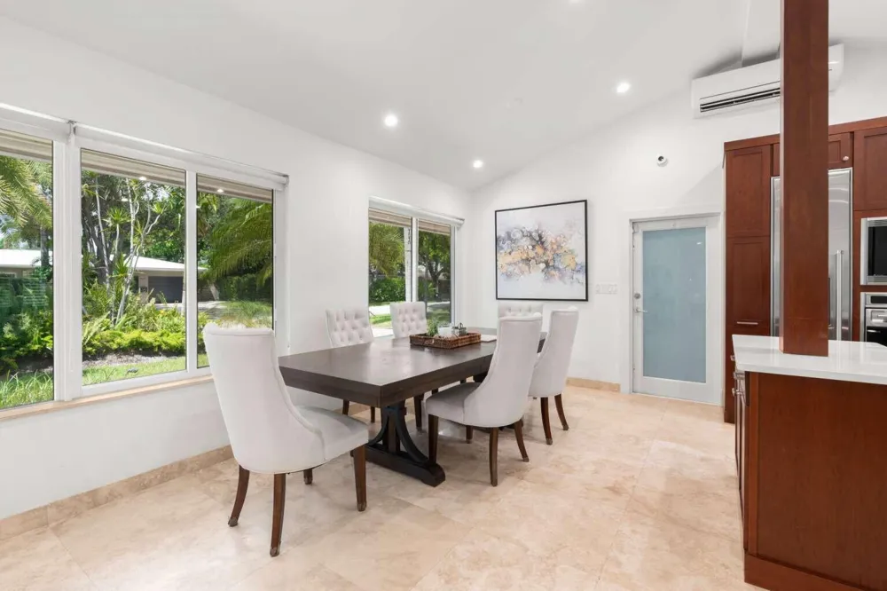 2528 NE 26TH TERRACE Fort Lauderdale, FL 33305