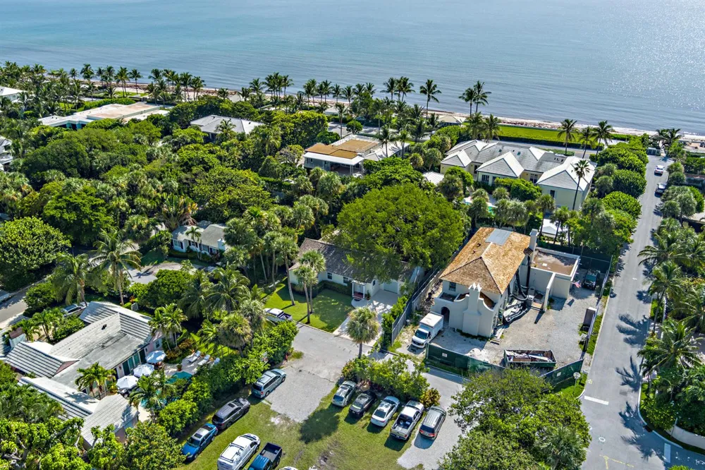 1161 OCEAN WAY Palm Beach, FL 33480