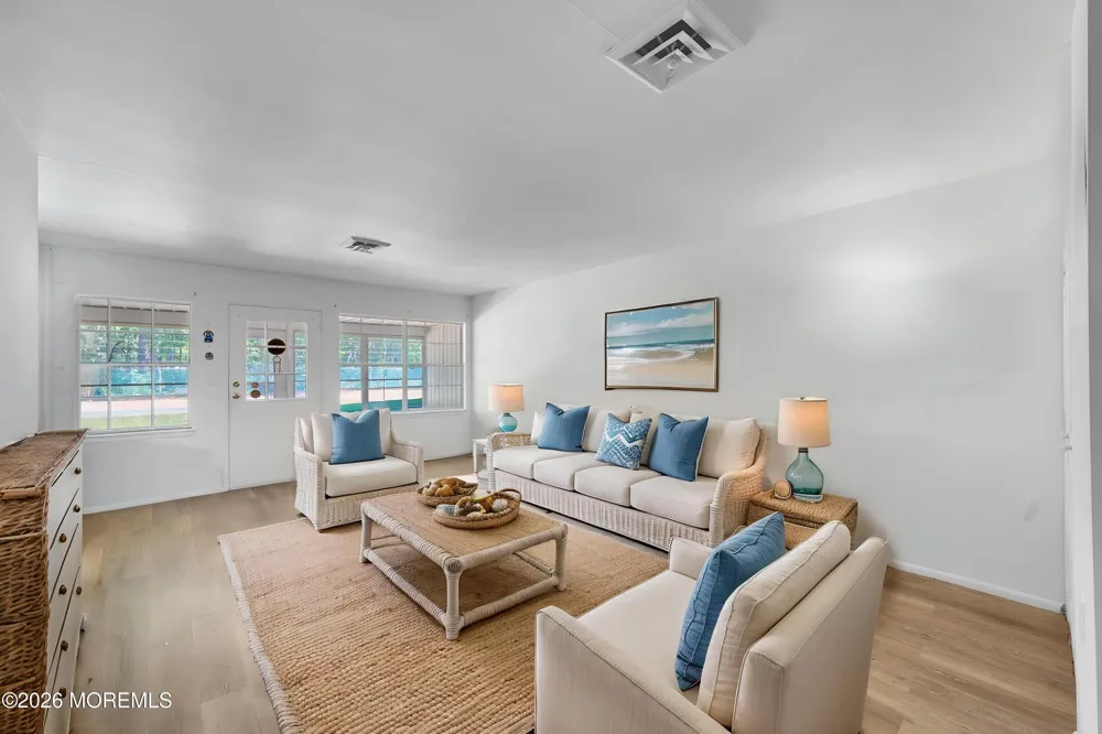 666 Plymouth Drive #C Lakewood, NJ 08701
