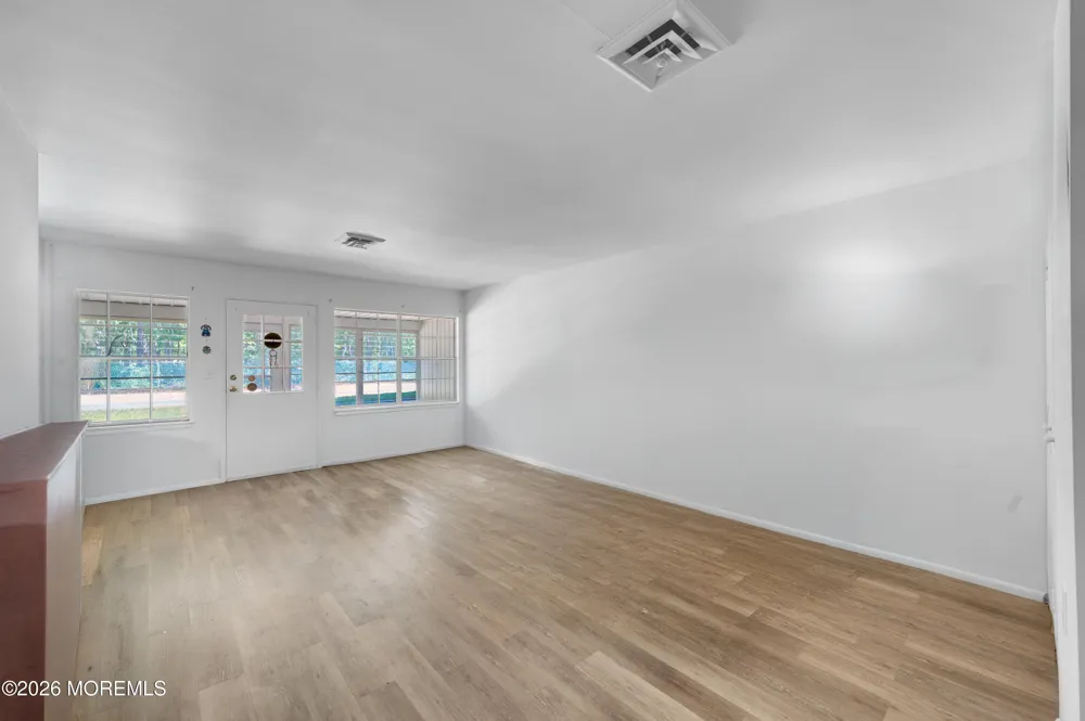 666 Plymouth Drive #C Lakewood, NJ 08701
