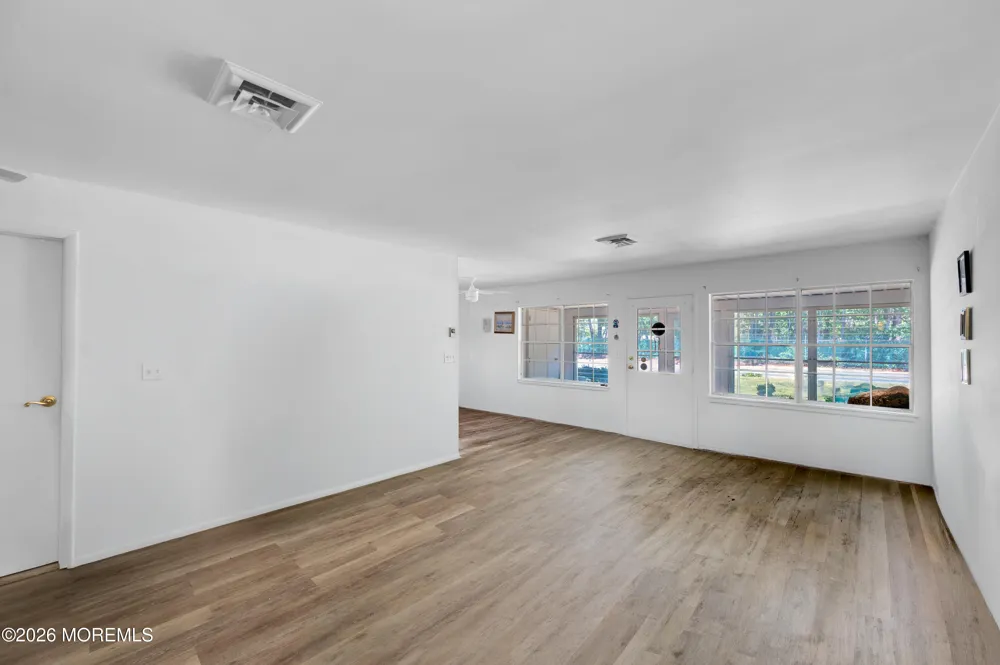 666 Plymouth Drive #C Lakewood, NJ 08701