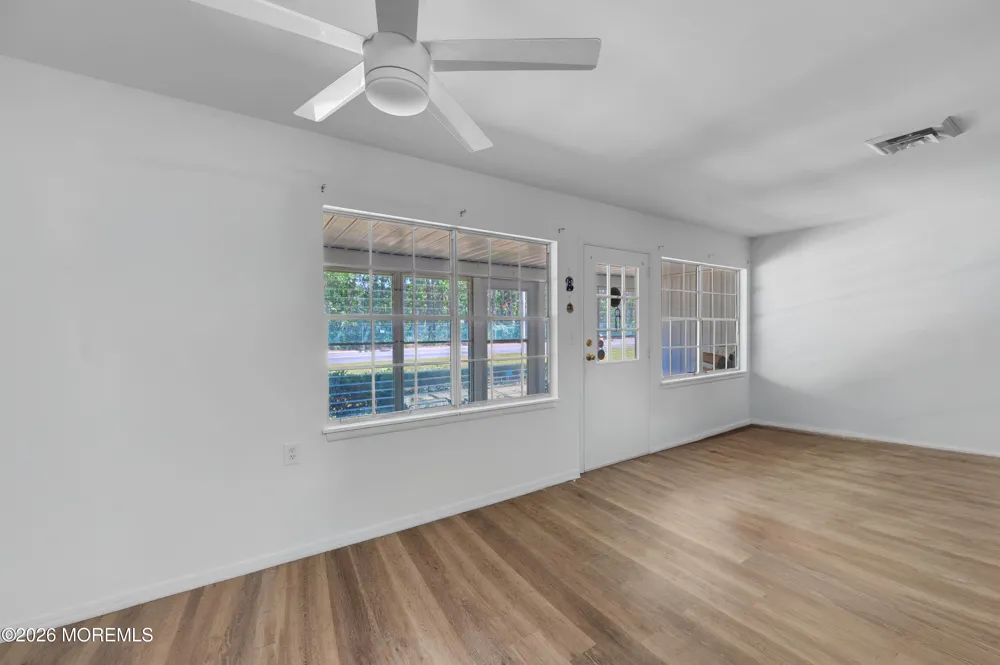 666 Plymouth Drive #C Lakewood, NJ 08701
