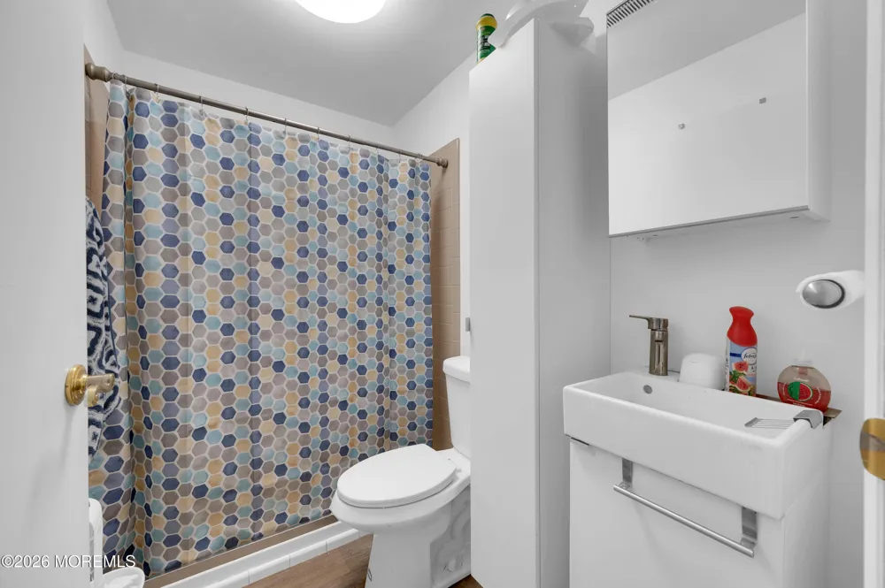 666 Plymouth Drive #C Lakewood, NJ 08701