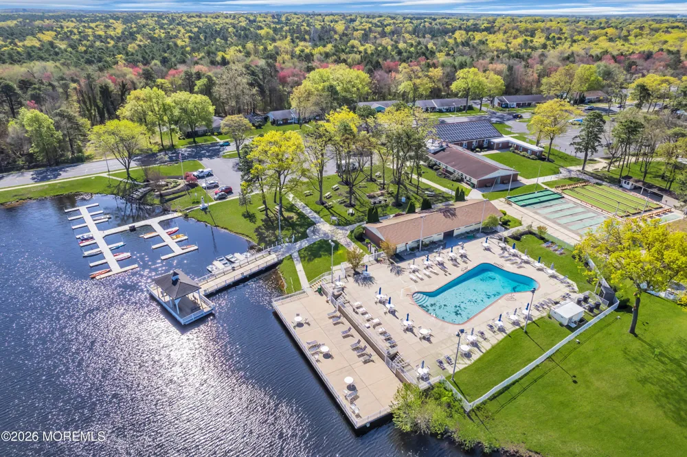 666 Plymouth Drive #C Lakewood, NJ 08701