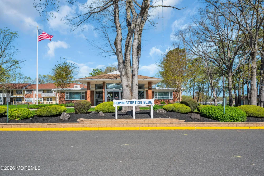 666 Plymouth Drive #C Lakewood, NJ 08701
