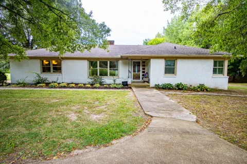 321 Lackey Ln