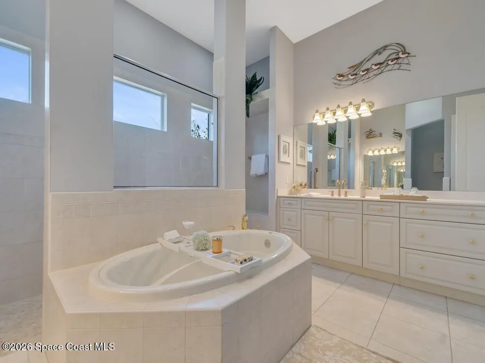 1208 River Wind Circle Vero Beach, FL 32967