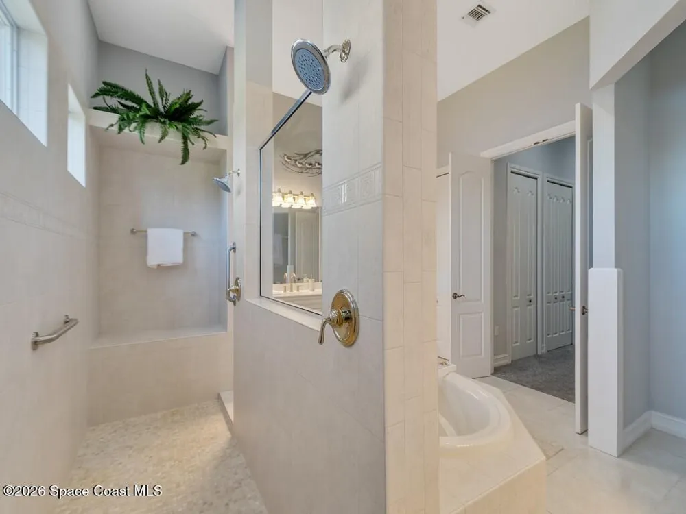 1208 River Wind Circle Vero Beach, FL 32967