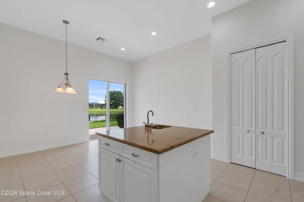 1208 River Wind Circle Vero Beach, FL 32967