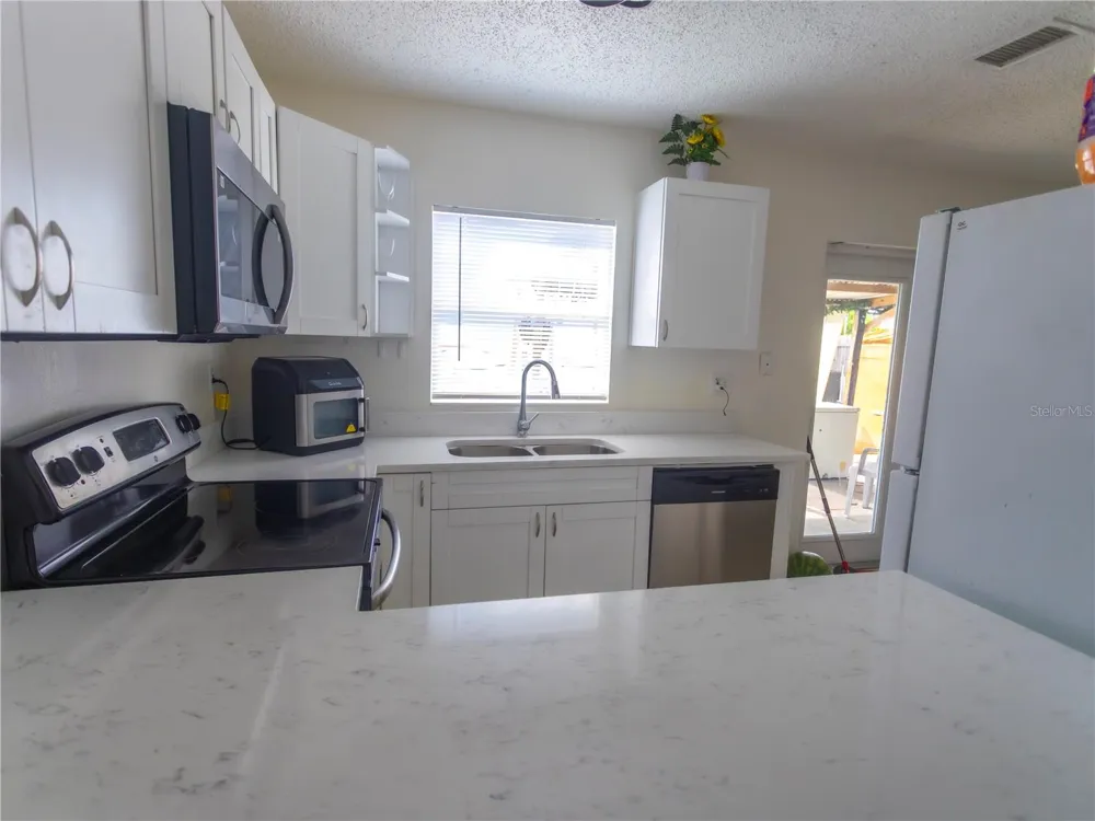 4718 ELDORADO DRIVE Tampa, FL 33615