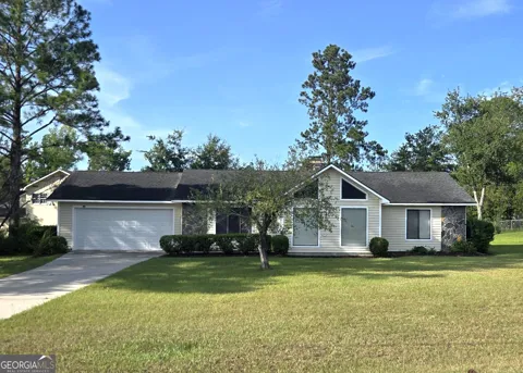 1322 Woodlawn CIR