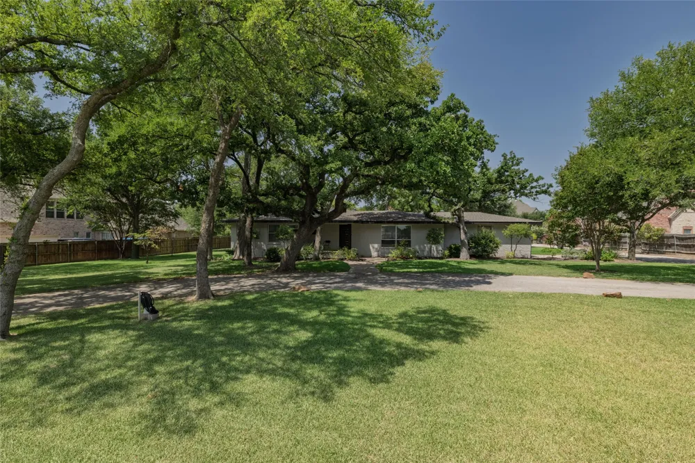 2640 Ridgecrest Drive Southlake, TX 76092
