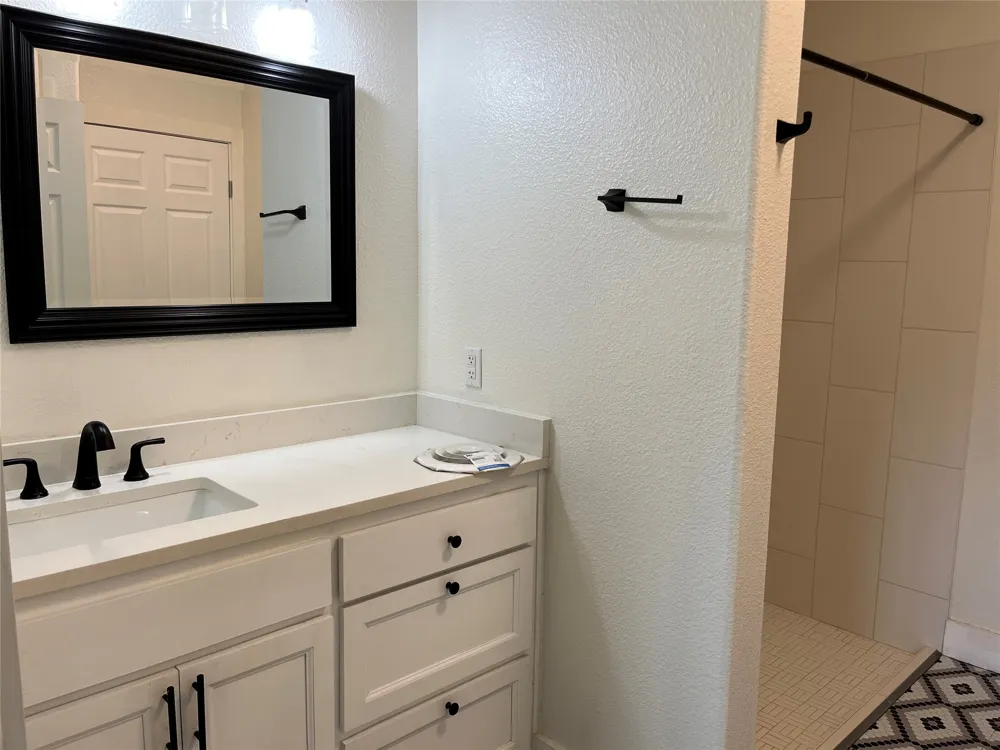 787 County Road 2184 Gainesville, TX 76240