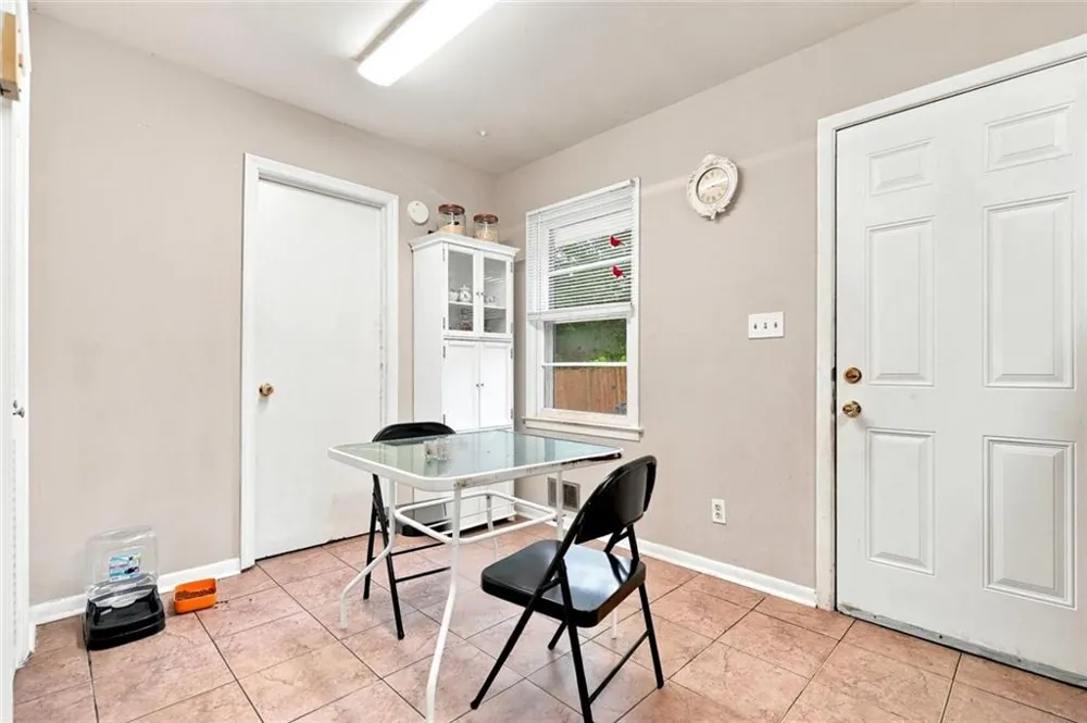 126 E Mimosa Drive Jonesboro, GA 30236