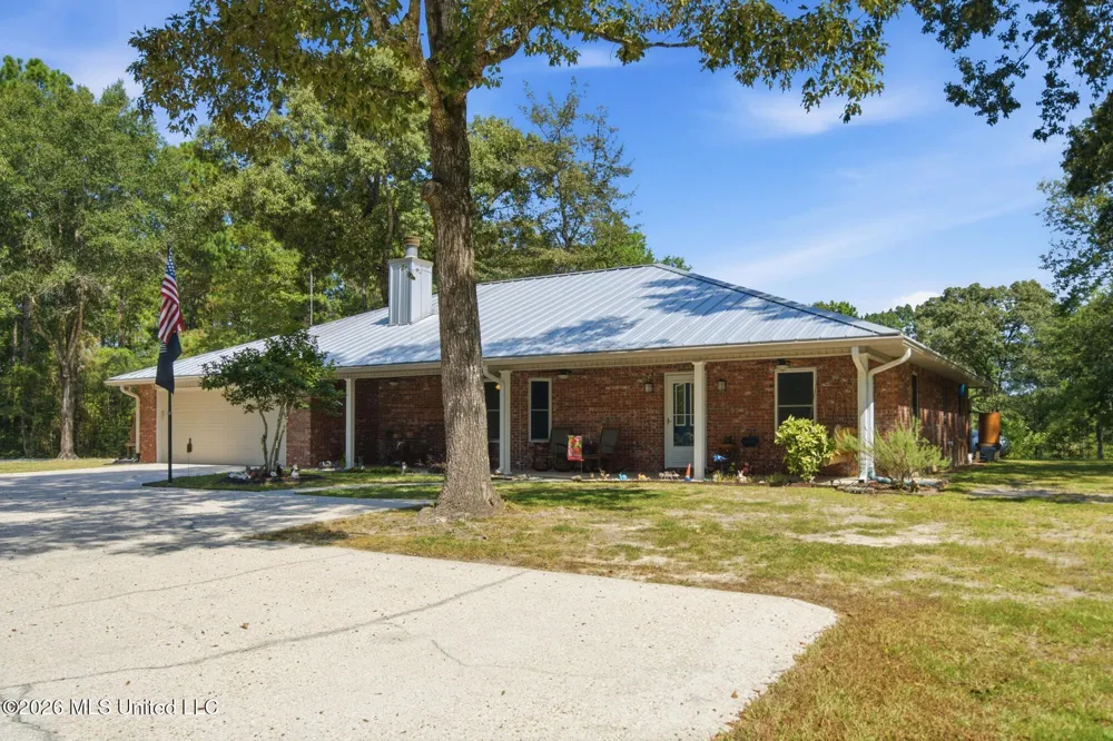 18188 Howison Drive Saucier, MS 39574