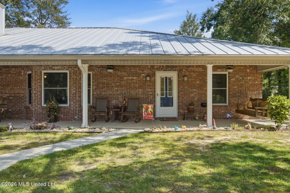 18188 Howison Drive Saucier, MS 39574