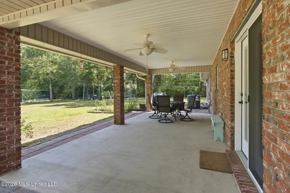 18188 Howison Drive Saucier, MS 39574
