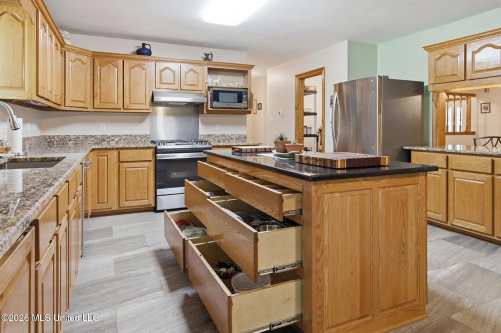 18188 Howison Drive Saucier, MS 39574