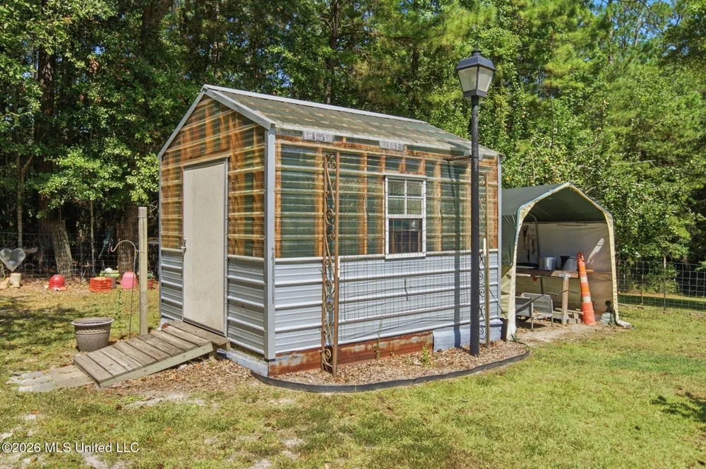 18188 Howison Drive Saucier, MS 39574