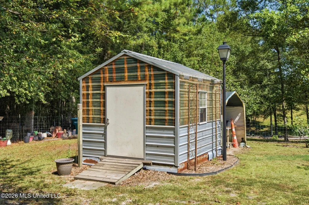 18188 Howison Drive Saucier, MS 39574