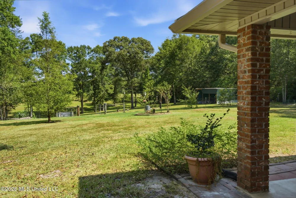 18188 Howison Drive Saucier, MS 39574