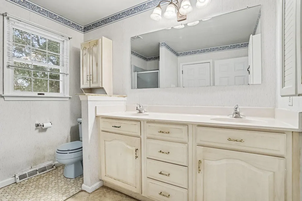 621 ENSMINGER DRIVE York, PA 17407