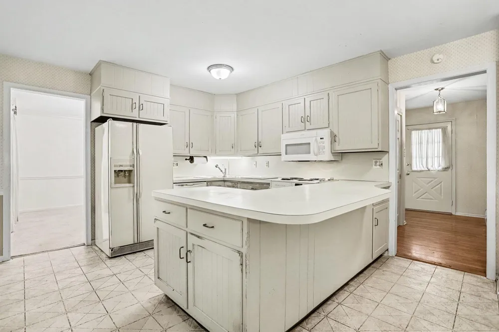 621 ENSMINGER DRIVE York, PA 17407