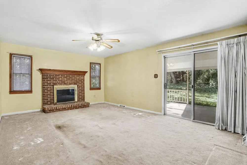 621 ENSMINGER DRIVE York, PA 17407
