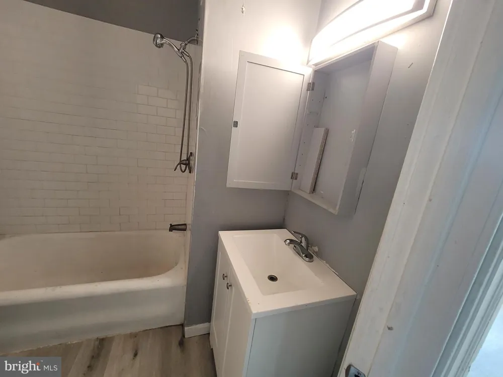 4939 EDGEMERE AVENUE Baltimore, MD 21215