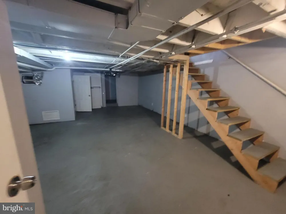 4939 EDGEMERE AVENUE Baltimore, MD 21215